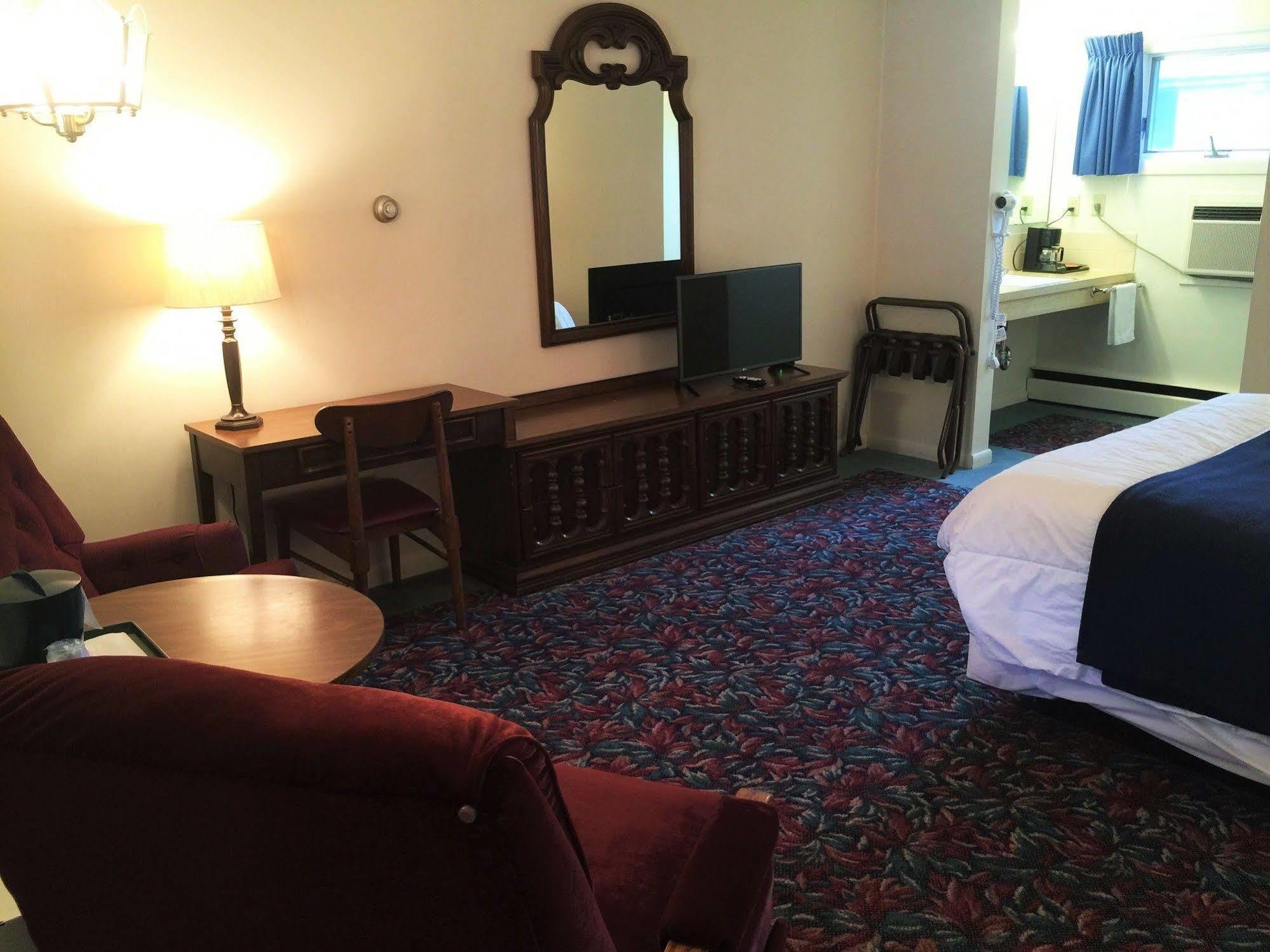 Cedar Motor Inn Маркет Екстер'єр фото